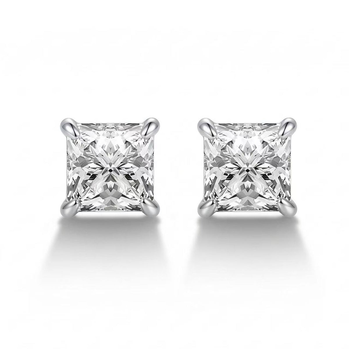 SSS - 4 prongs princess cut stud Moissanite diamond earrings