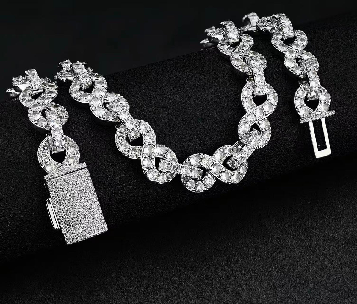 SSS - Infinity Link icedout diamond Neckalce
