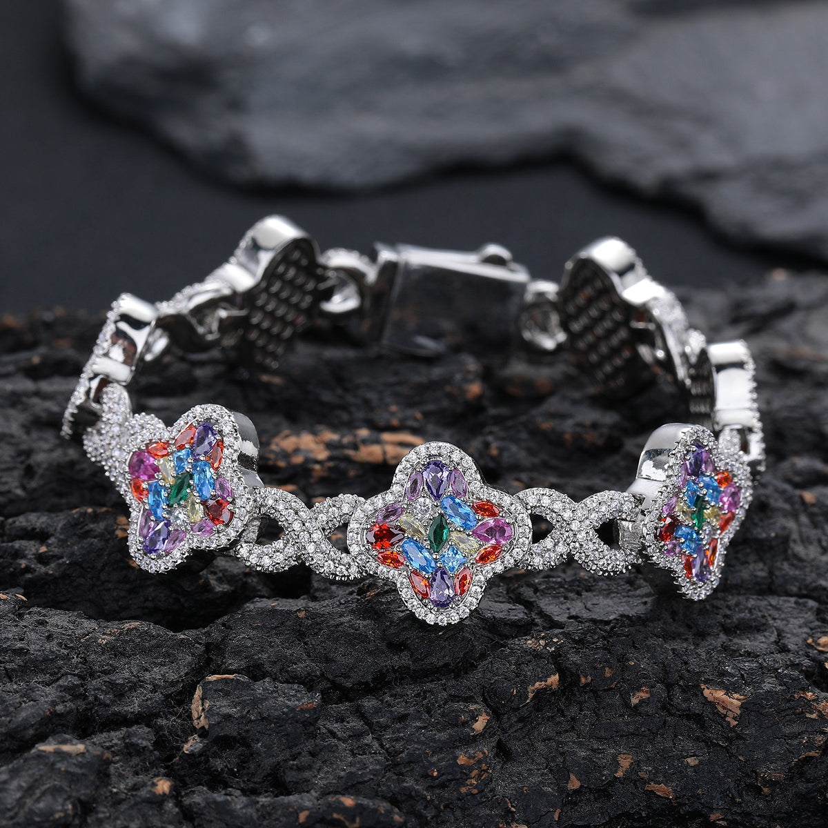 SSS - Four leaf Clover Multicolor Church font sapphire gemstone link bracelet