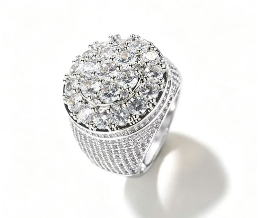 SSS -  Icedout Round cluster diamond pointers Cut Ring